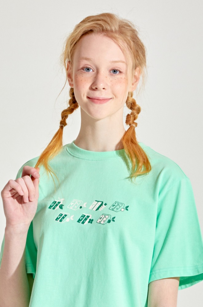 SEMI-OVER FIT GREEN CAKE PALETTE T-SHIRT: 세미오버 핏 그린케잌 팔레트 티셔츠 라이트 그린